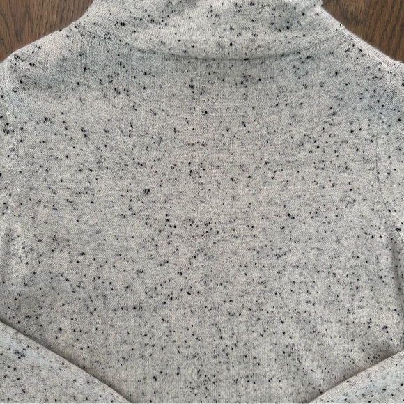 Margaret O'Leary Donegal Speckled 100% Cashmere Turtleneck Sweater Light Grey M - Picture 4 of 8